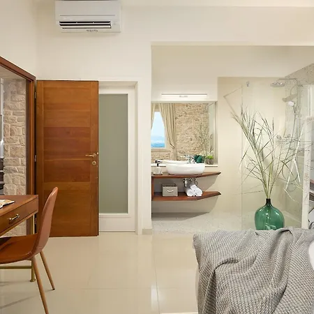 Tatil Evi Seaside House Sutivan, Brac - 25119 *